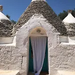 Trullo Carbone Nyaraló *