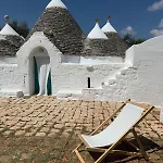 Trullo Carbone Nyaraló *