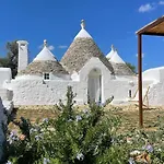 Nyaraló Trullo Carbone
