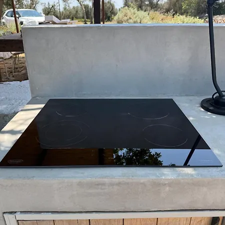 Trullo Carbone * سيغلي ميسابيكا