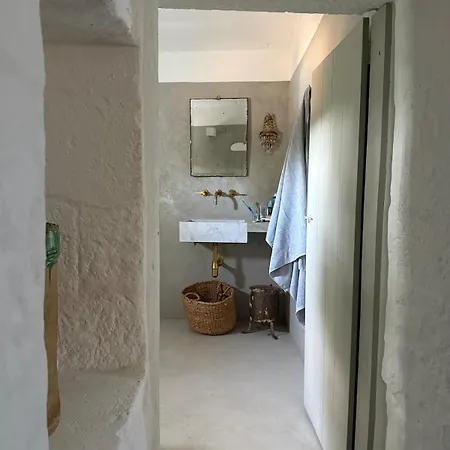 Trullo Carbone بيت للعطل سيغلي ميسابيكا