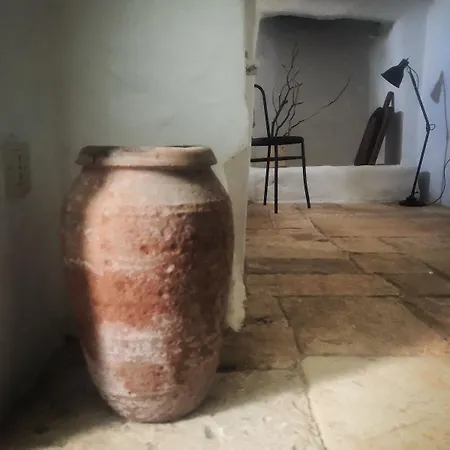 Trullo Carbone بيت للعطل *