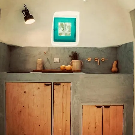 Trullo Carbone سيغلي ميسابيكا