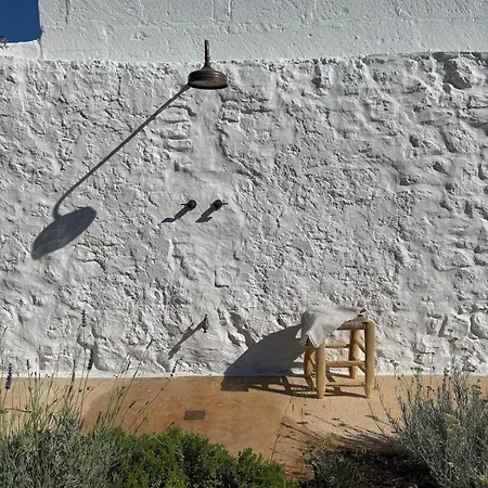 Trullo Carbone بيت للعطل